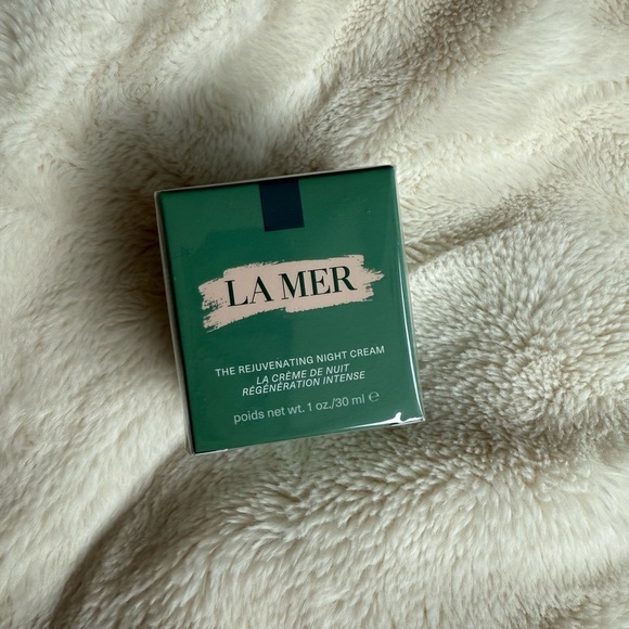 BNIB - La Mer - The Rejuvenating Night Cream (1 oz/30mL) - Picture 2 of 2